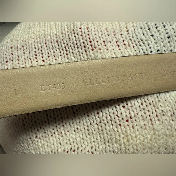 Ellen Tracy Genuine Leather Black Belt w/ Gold Buckle – Size L (ET433) - Picture 5 of 6